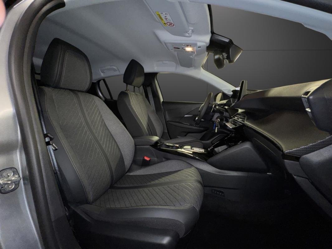 Peugeot 208 - Photo 18