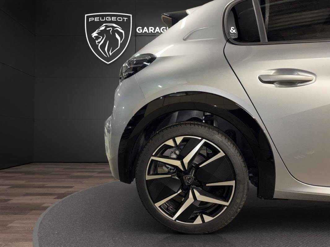Peugeot 208 - Photo 25