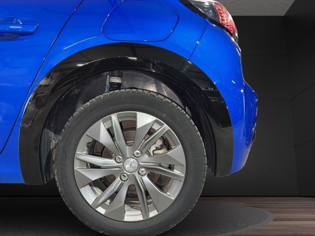 Peugeot E-208 - Photo 24