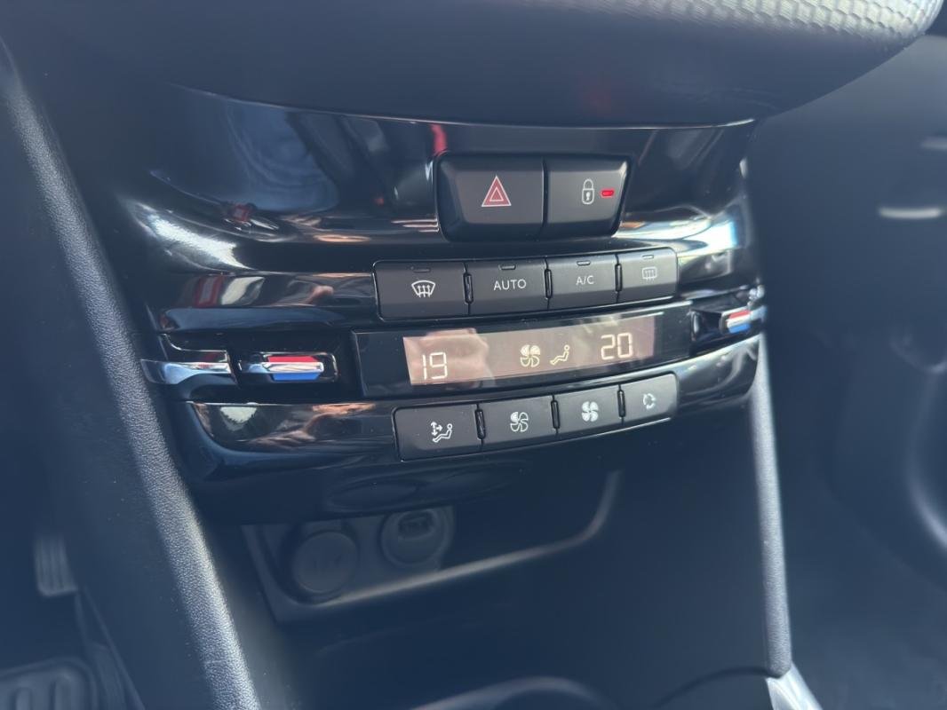 Peugeot 2008 - Photo 24