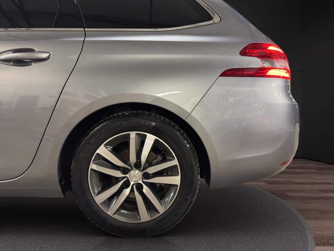Peugeot 308 SW - Photo 24