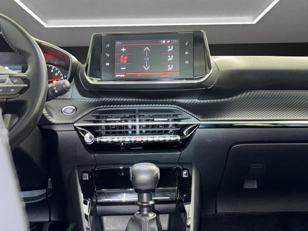 Peugeot 2008 - Photo 14