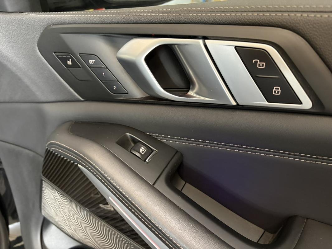 BMW X5 - Photo 30