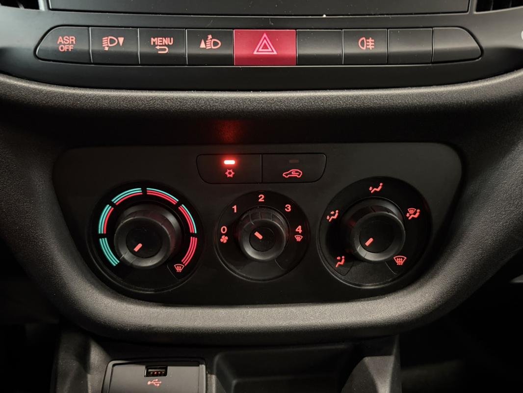 Fiat Doblo Cargo - Photo 23