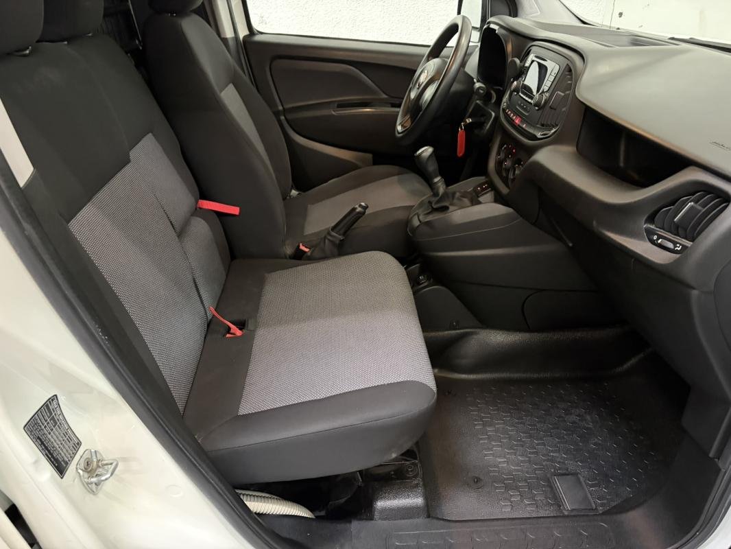Fiat Doblo Cargo - Photo 27