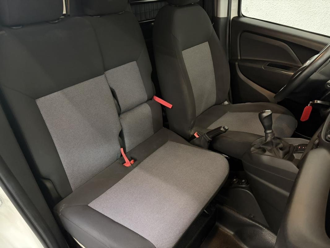 Fiat Doblo Cargo - Photo 29