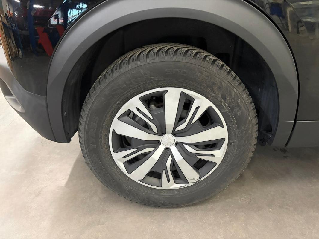 Peugeot 2008 - Photo 11