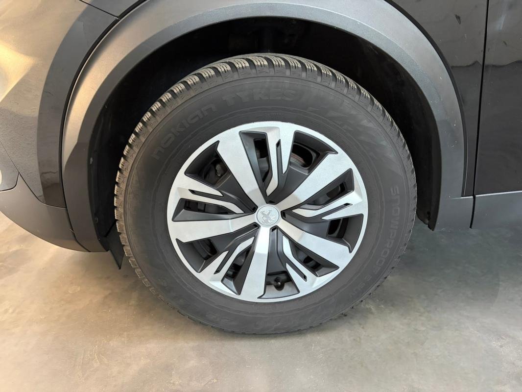 Peugeot 2008 - Photo 9