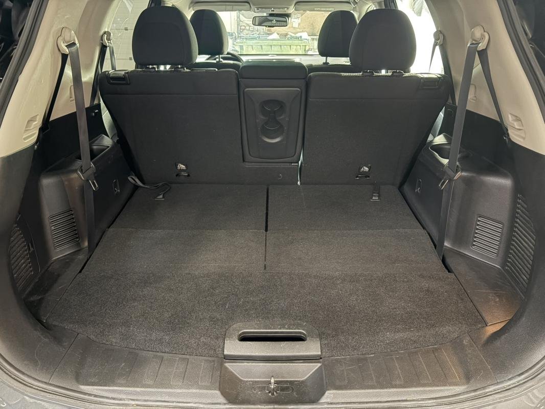 Nissan X-Trail - Photo 26