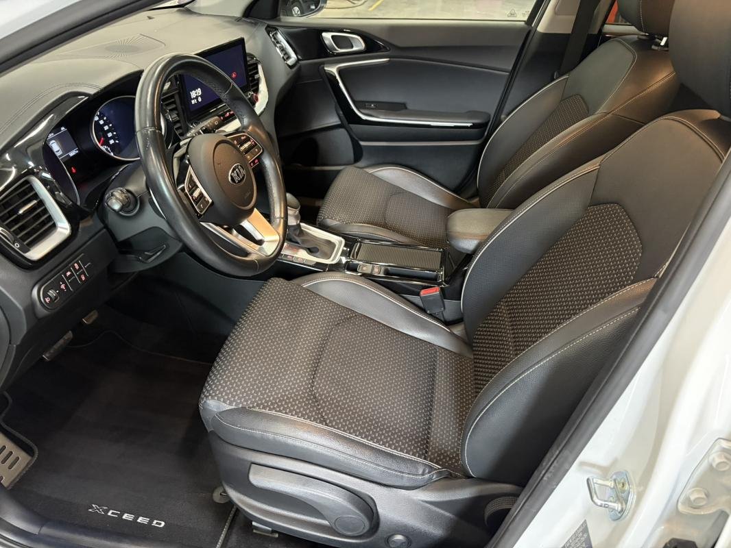 Kia Xceed - Photo 20