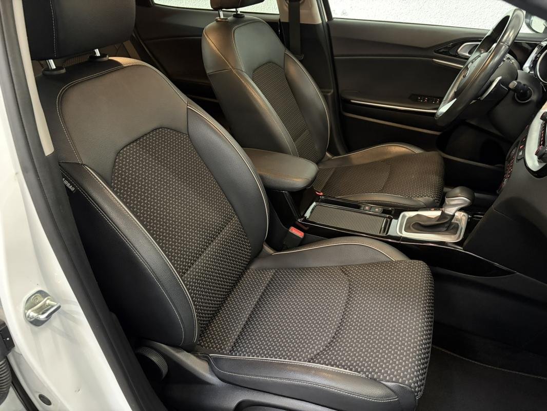 Kia Xceed - Photo 39