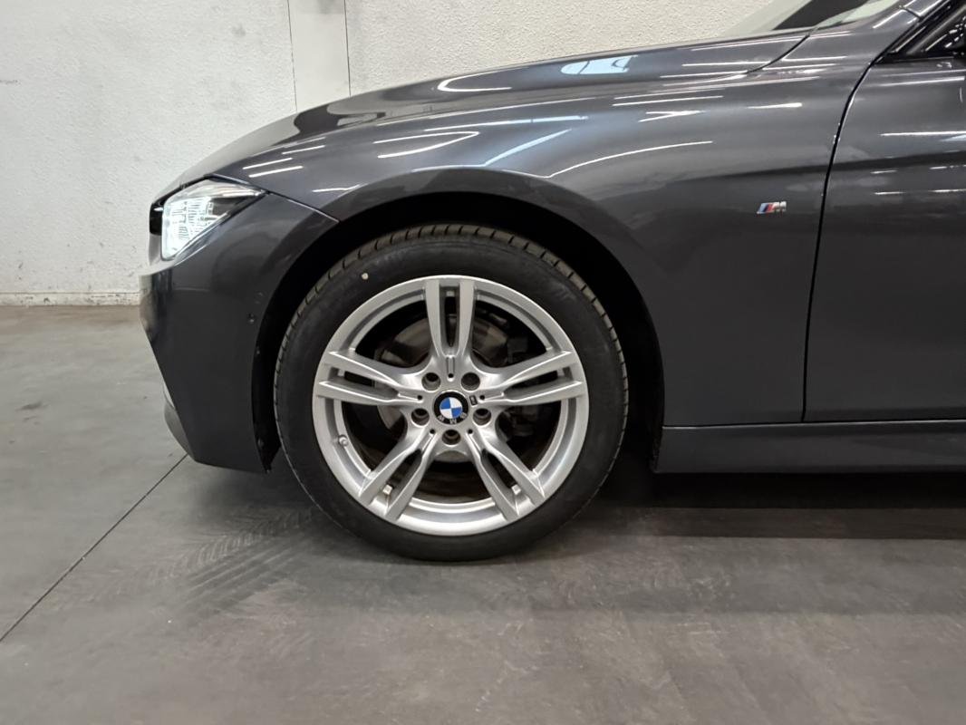 BMW 320d Touring - Photo 11