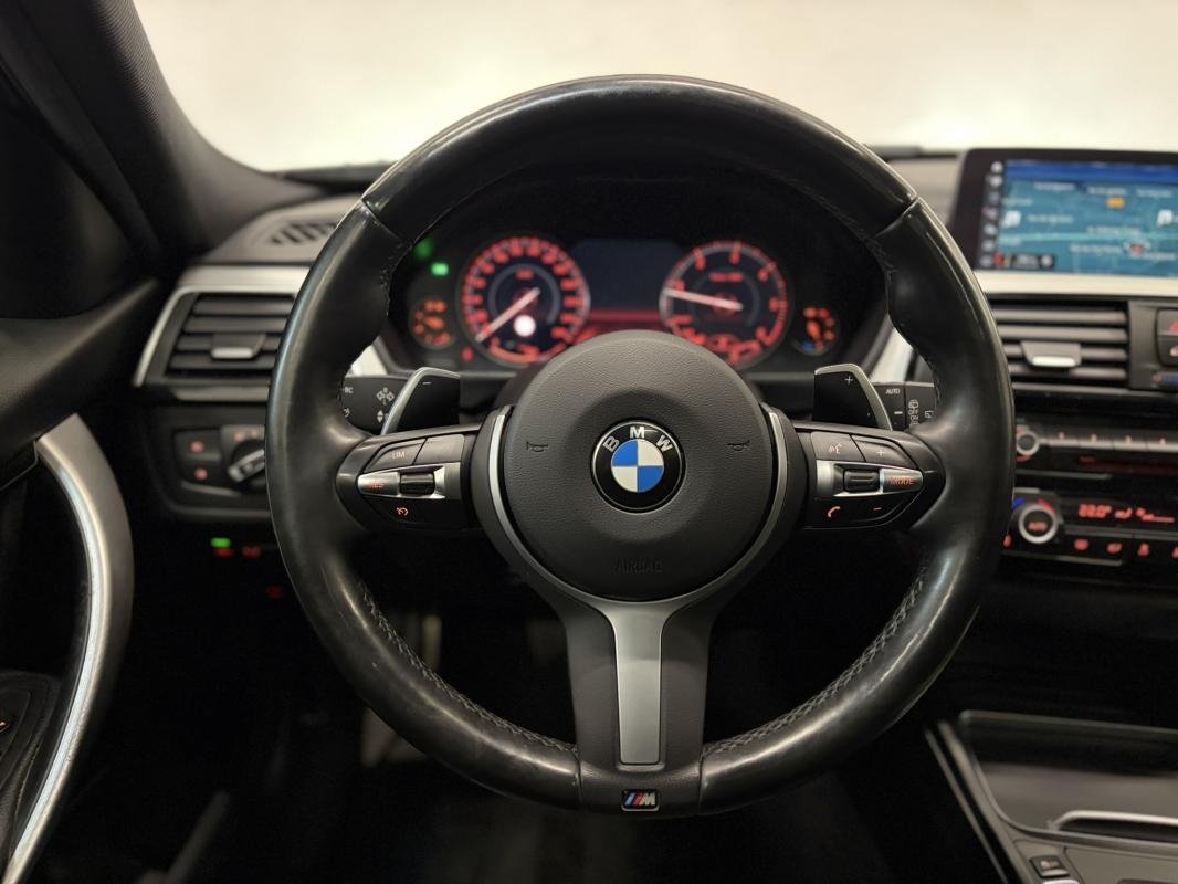 BMW 320d Touring - Photo 16