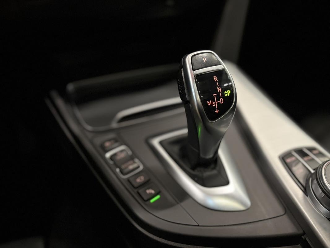 BMW 320d Touring - Photo 25