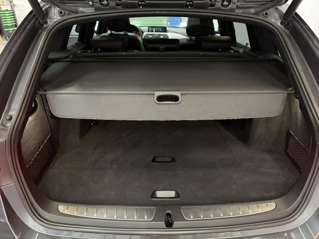 BMW 320d Touring - Photo 37