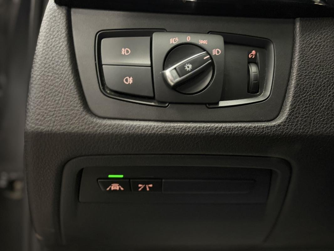 BMW 320d Touring - Photo 42