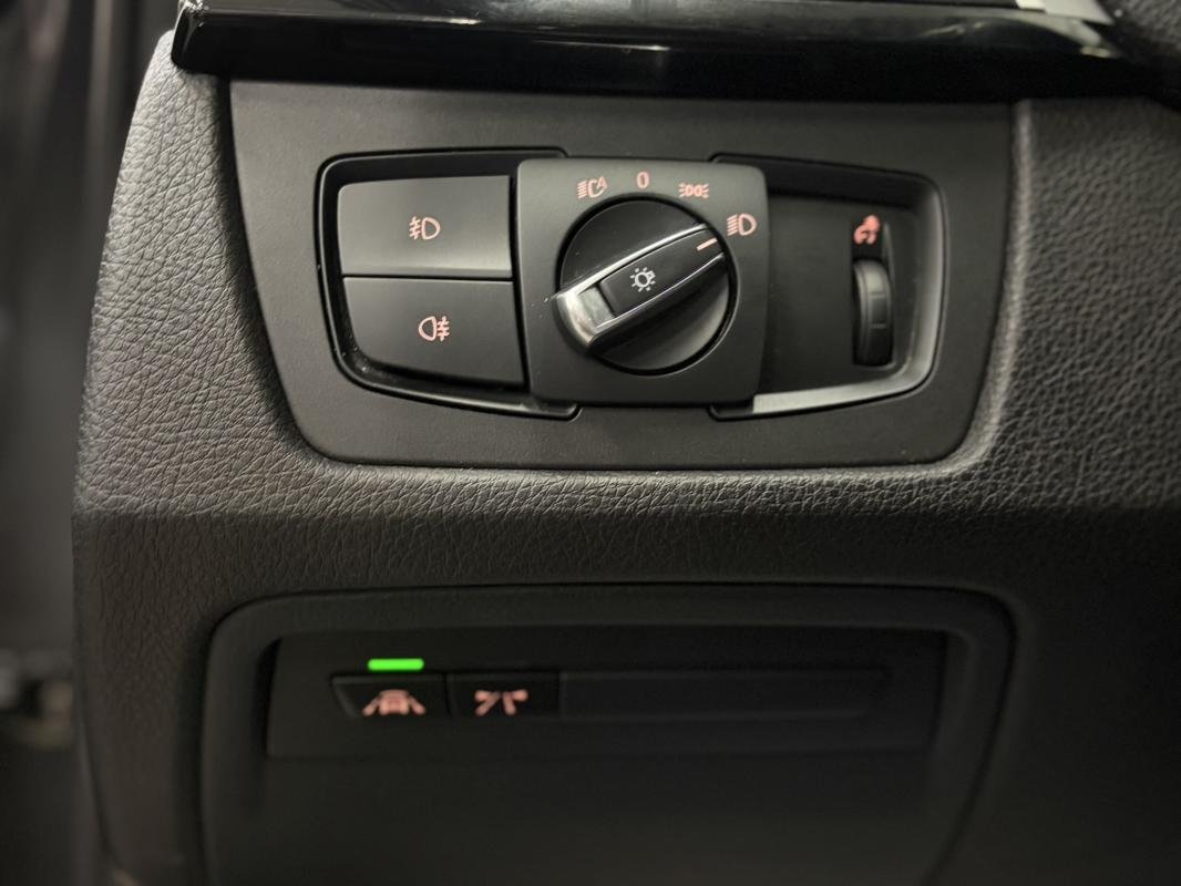 BMW 320d Touring - Photo 43