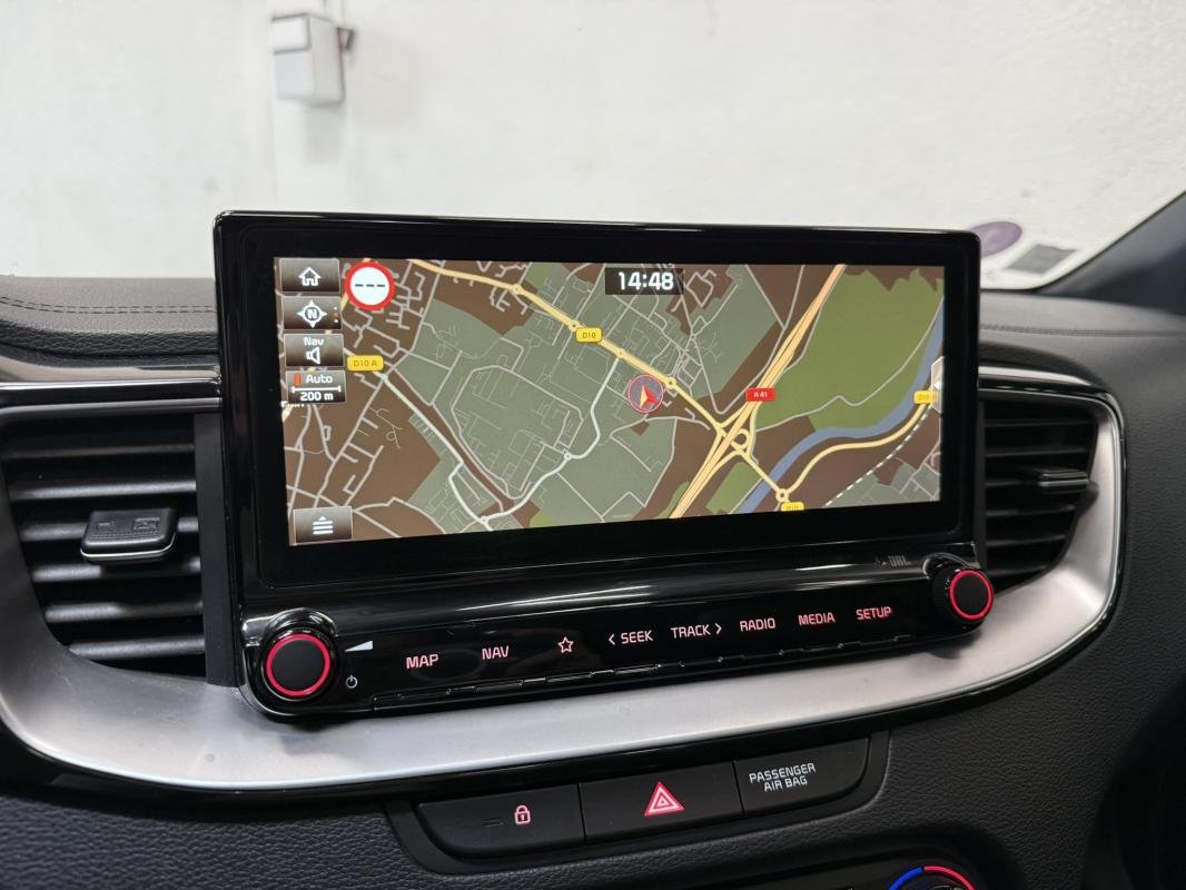 Kia ProCeed - Photo 19