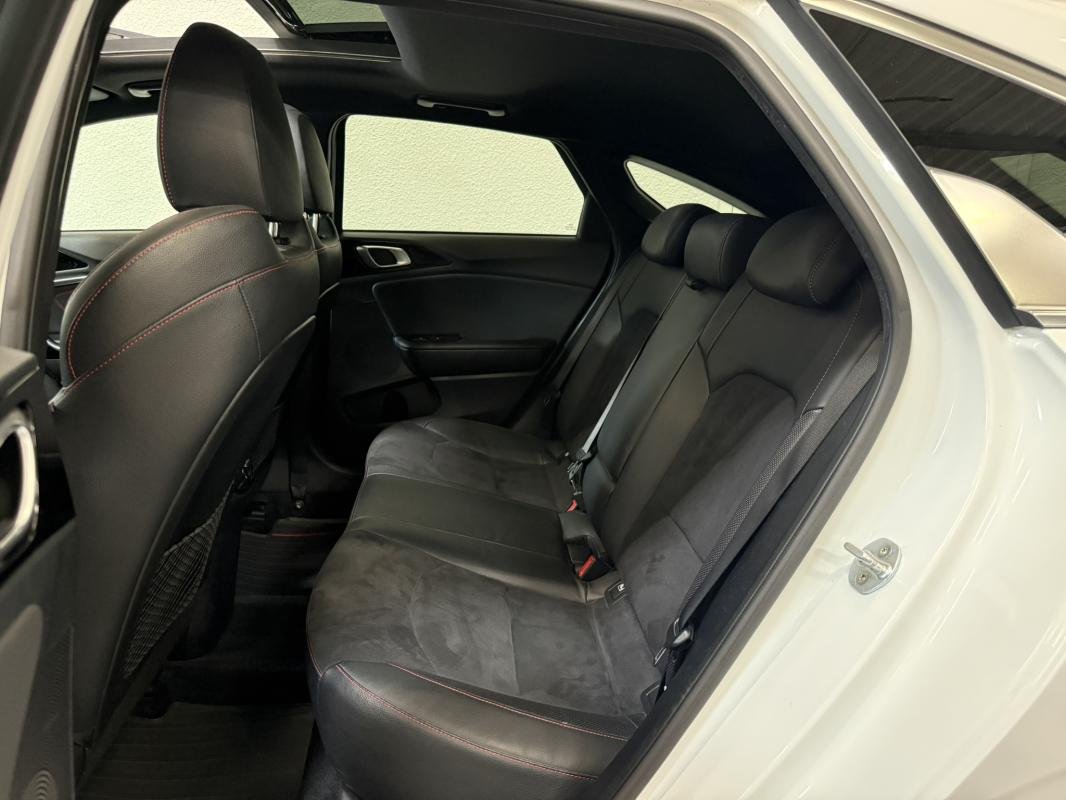 Kia ProCeed - Photo 10