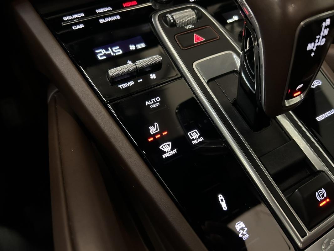 Porsche Cayenne - Photo 28
