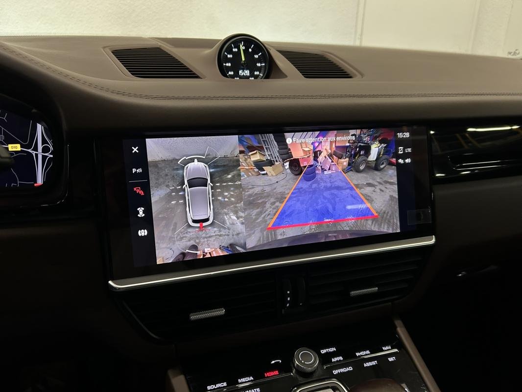 Porsche Cayenne - Photo 32