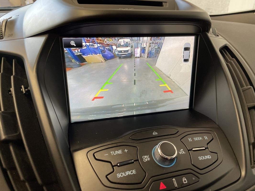 Ford Kuga - Photo 11