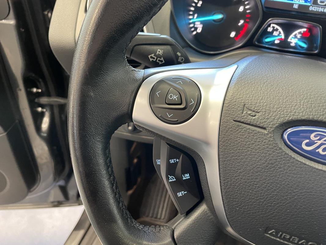 Ford Kuga - Photo 15