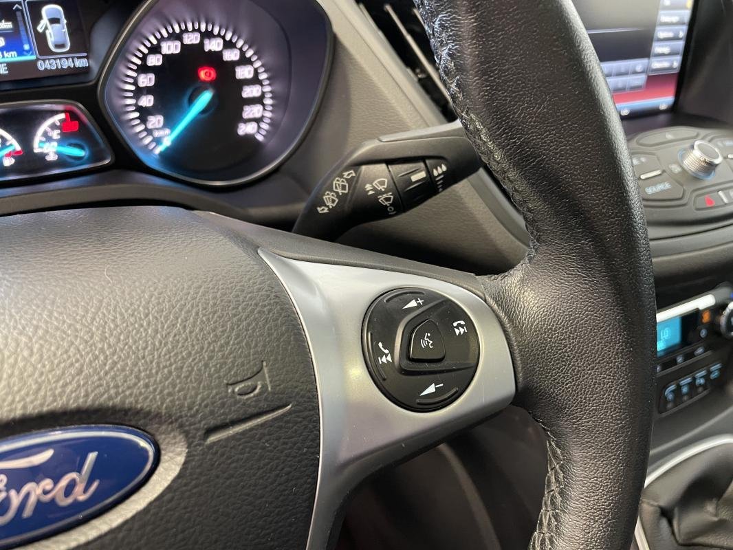 Ford Kuga - Photo 16