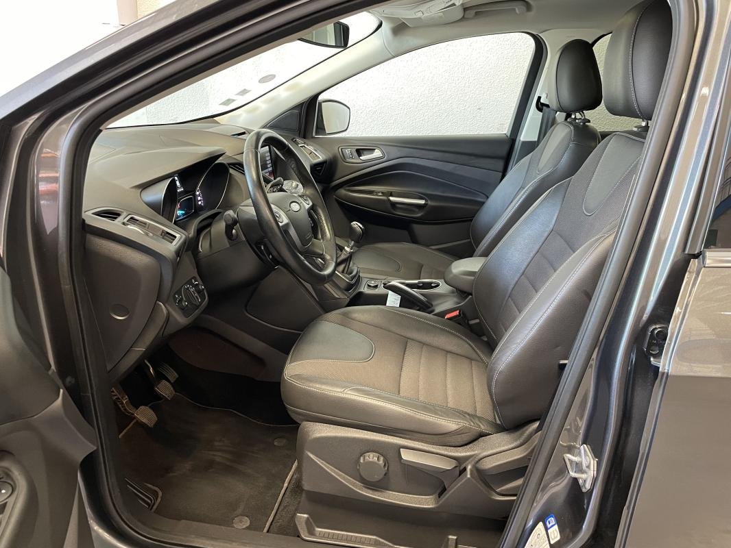 Ford Kuga - Photo 8