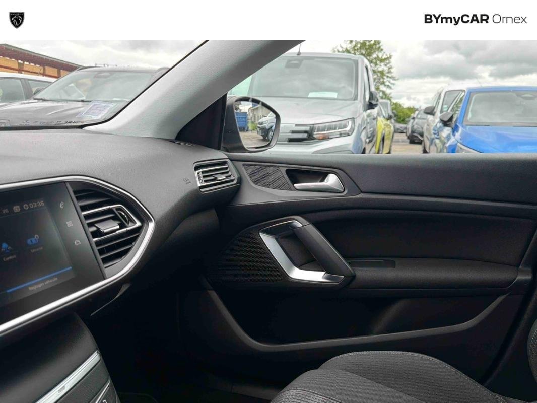 Peugeot 308 - Photo 32