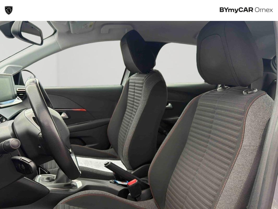 Peugeot 208 - Photo 11