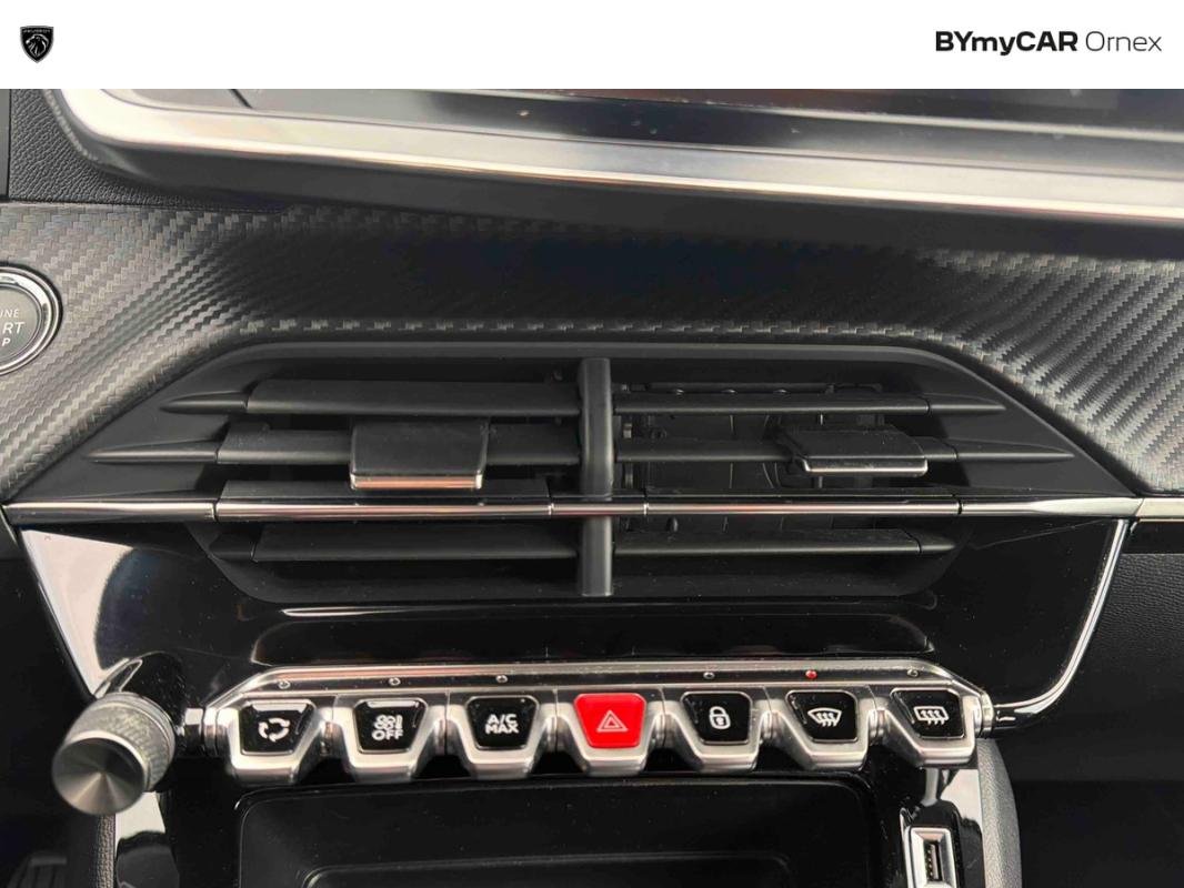 Peugeot 208 - Photo 21