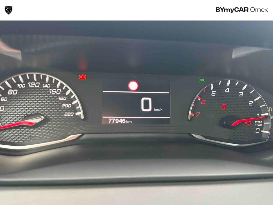 Peugeot 208 - Photo 23