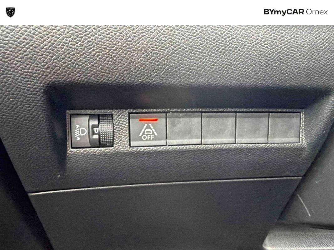 Peugeot 208 - Photo 26