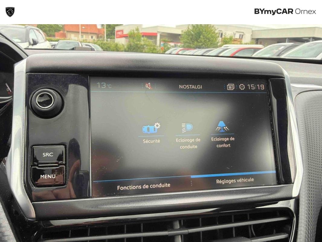 Peugeot 208 - Photo 38