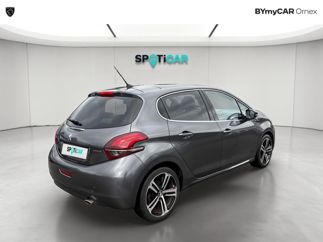 Peugeot 208 - Photo 5