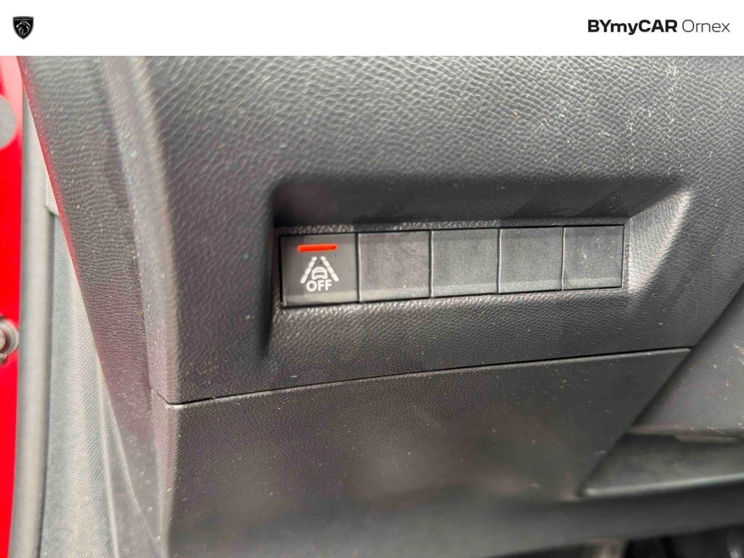 Peugeot 208 - Photo 25