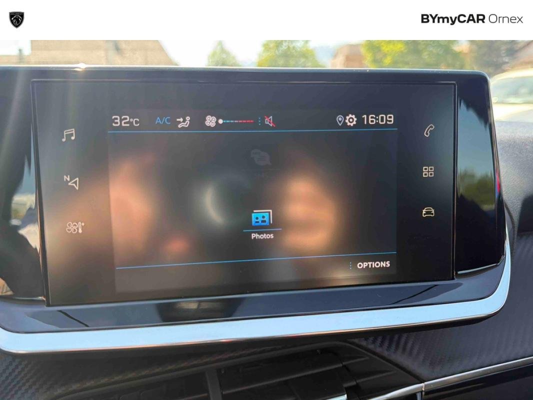 Peugeot 208 - Photo 31