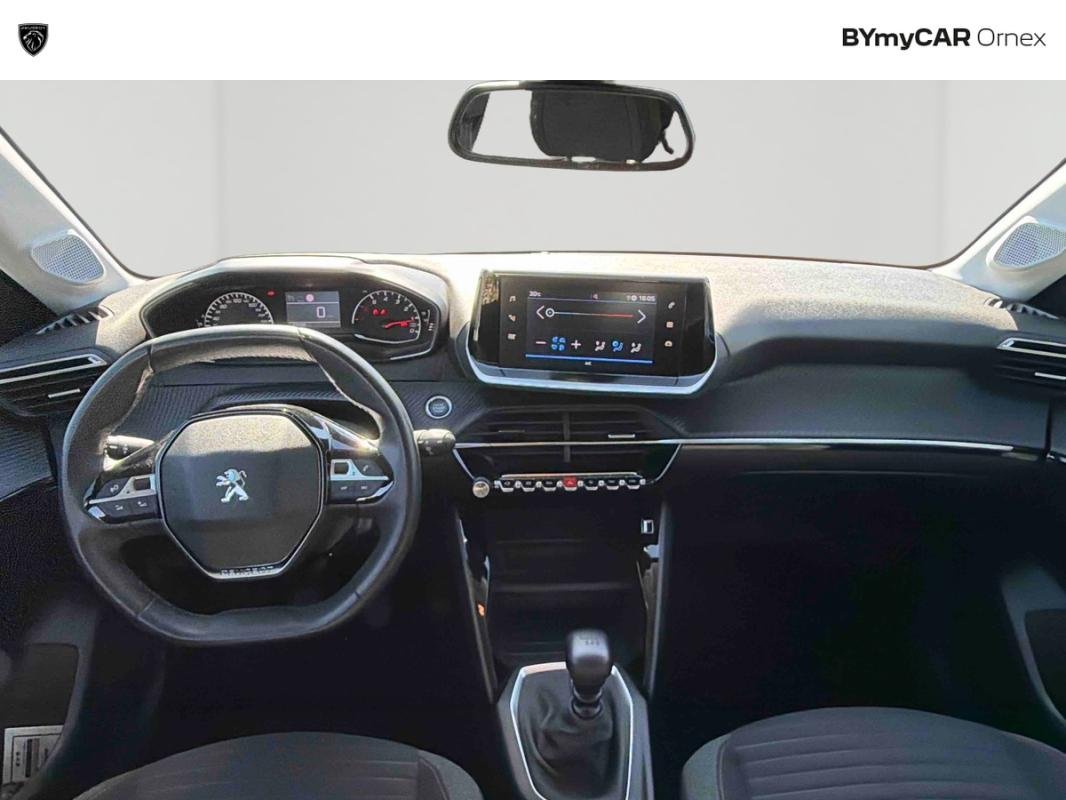 Peugeot 208 - Photo 9