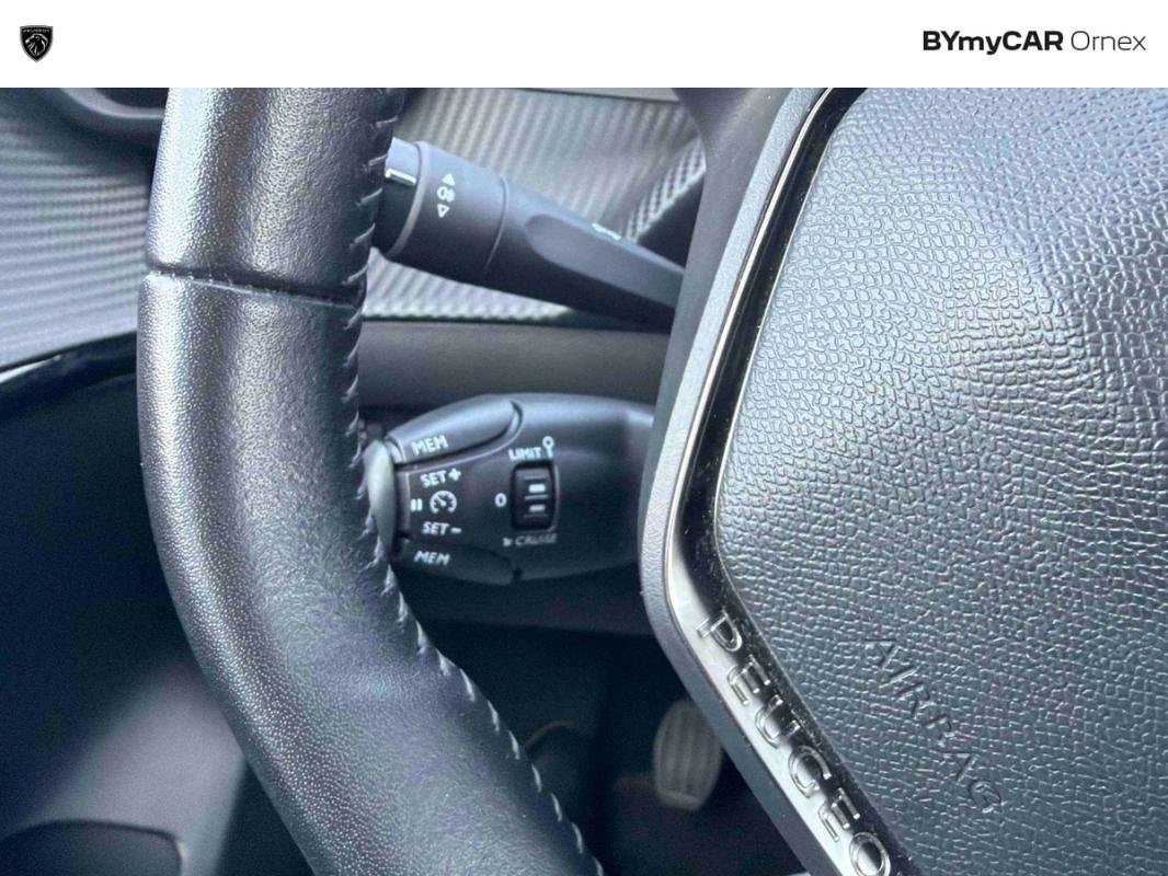 Peugeot 208 - Photo 26