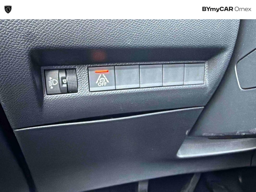 Peugeot 208 - Photo 27
