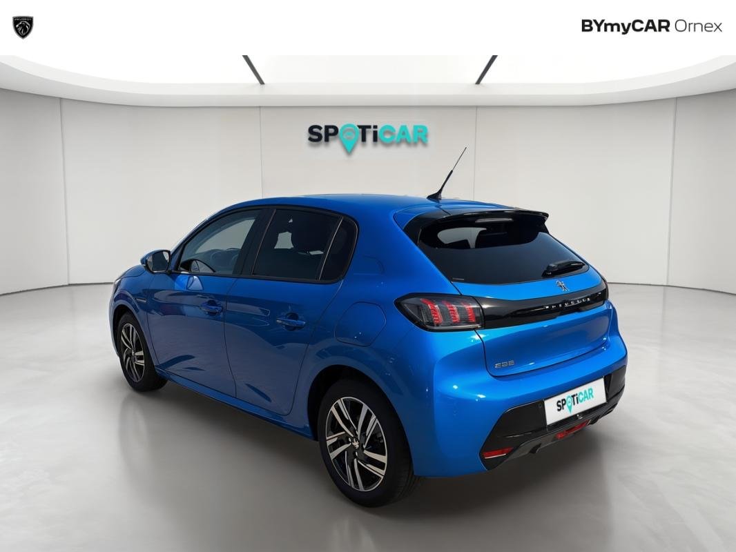 Peugeot 208 - Photo 3