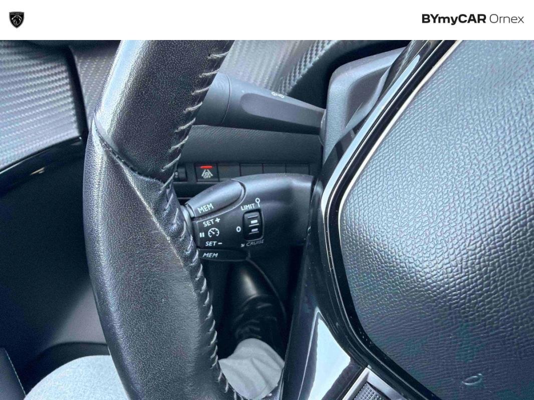 Peugeot 208 - Photo 27