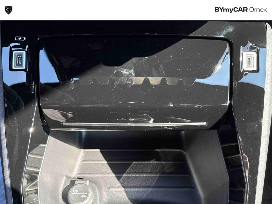 Peugeot 208 - Photo 31