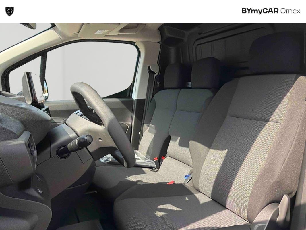 Peugeot Partner - Photo 11