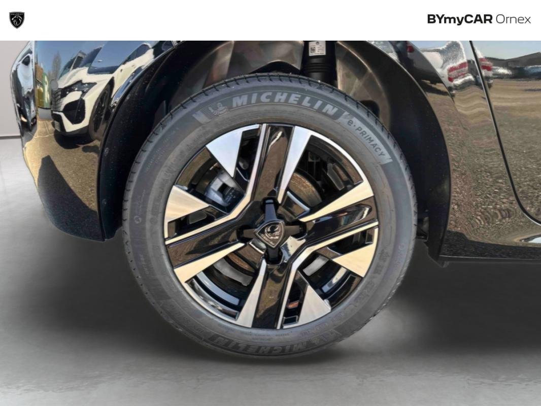 Peugeot 208 - Photo 16