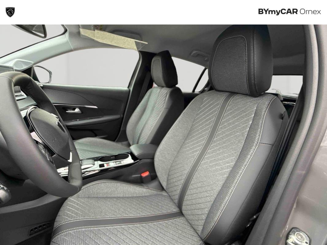 Peugeot 208 - Photo 11