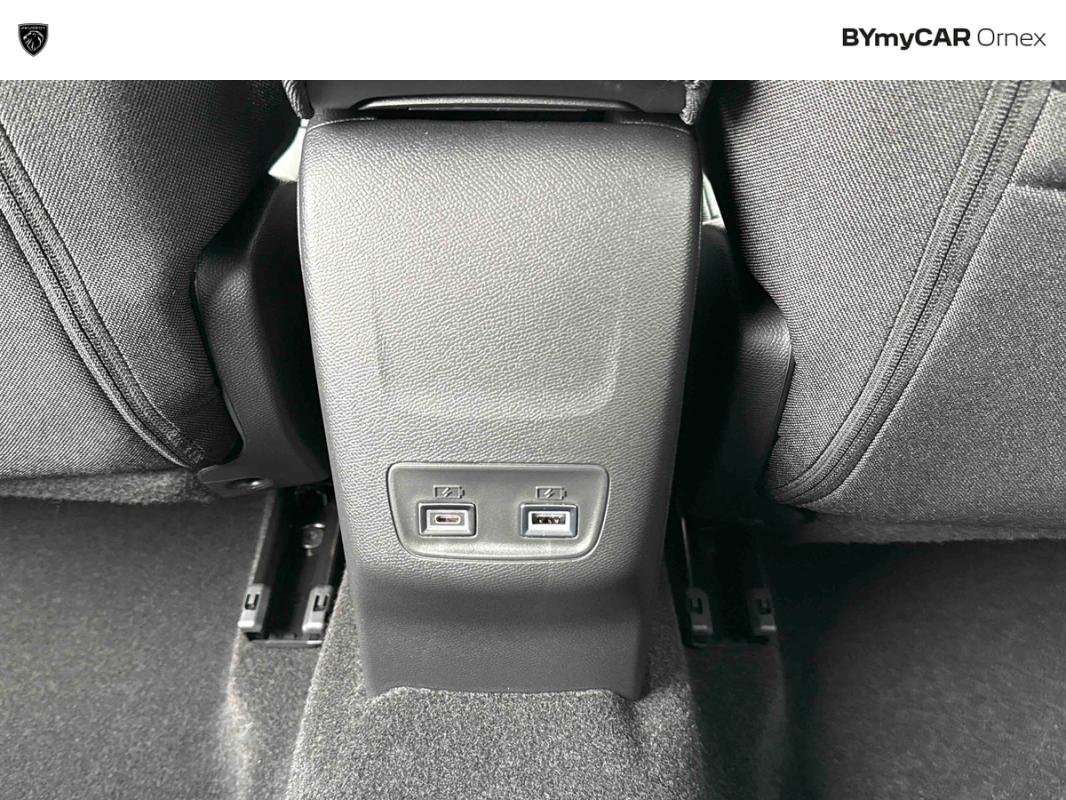 Peugeot 208 - Photo 32