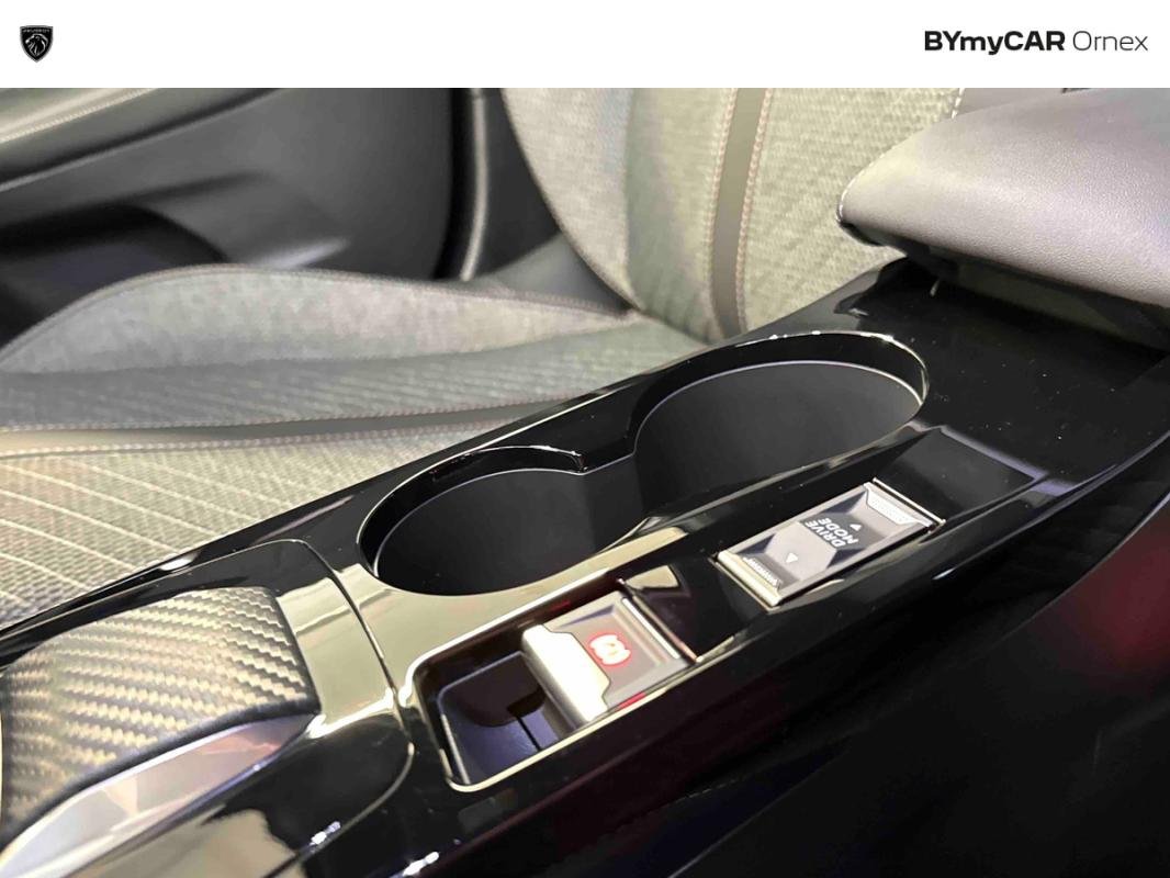 Peugeot 2008 - Photo 32