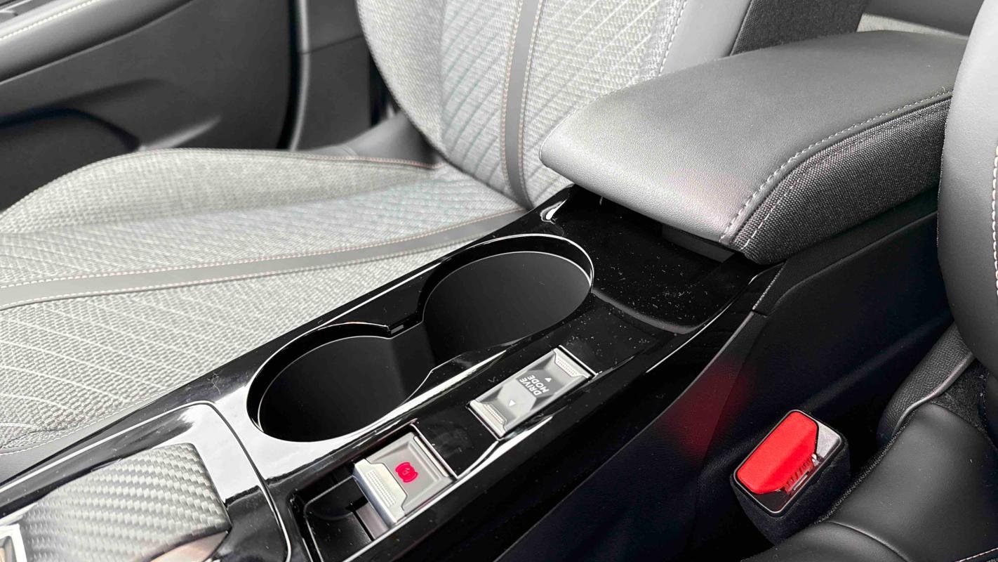 Peugeot 208 - Photo 31